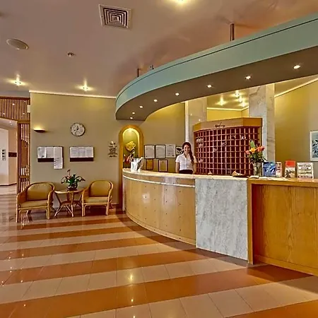 Possidi Holidays & 5* Kallithea (Chalkidiki)